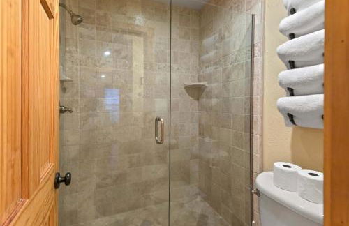 Chamonix #15 - Cozy Mtn Retreat with Fireplace - Foto 24