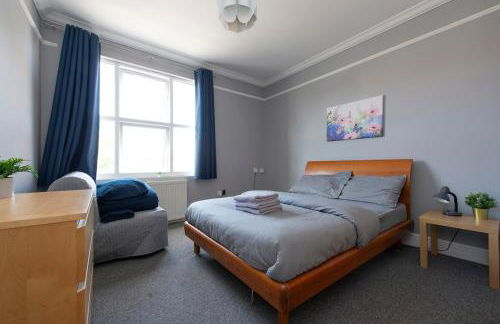 Lovely 3-bed 20 minutes to Central London - Photo 23