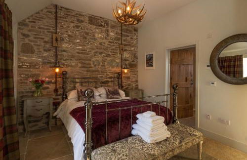 Merlin Steading with hot tub - Photo 8