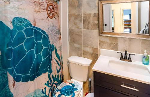 OceanView Oasis - Relax with Hot Tub, Breakfast, Fire Pit & Putting Green! - Foto 33