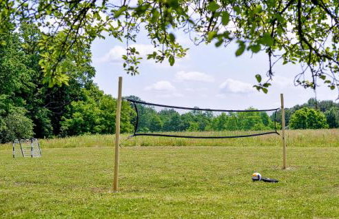 5 Bedroom Cozy Home In Desni Stefanki - Foto 46