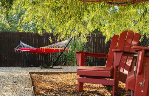 Midvale Station | Play•Relax•Repeat+ New King Bed! - Foto 21