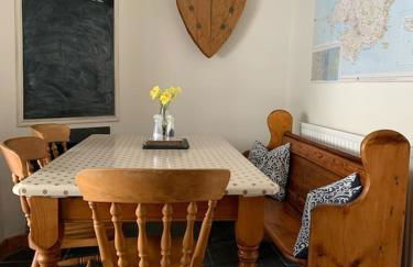 Seasalt Cottage - Modernised traditional cottage, Sleeps 5,short walk to beaches, town, amenities - Photo 10