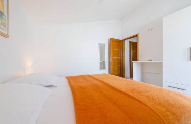 Apartmani Nikolina - Photo 19