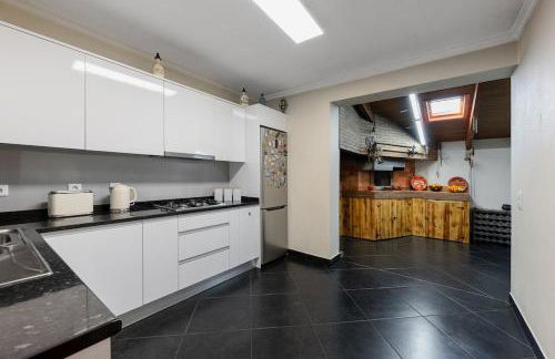 Cantinho do Céu, Views, Peace, Comfort & BBQ - Foto 66