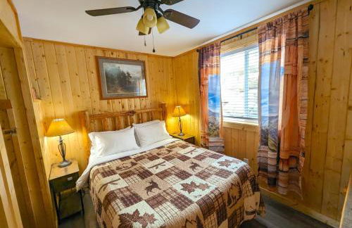 Yellowstone's Treasure Cabins - Foto 70