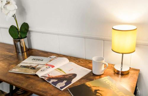 The Heights Hideaway 2BR Gem - Foto 12