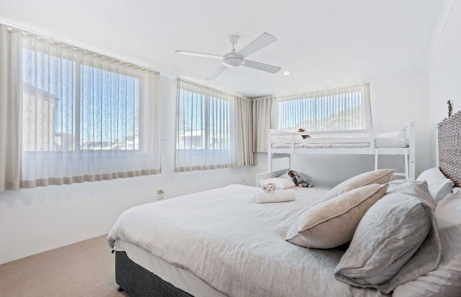 Surfsong on Miami Beach - Photo 3