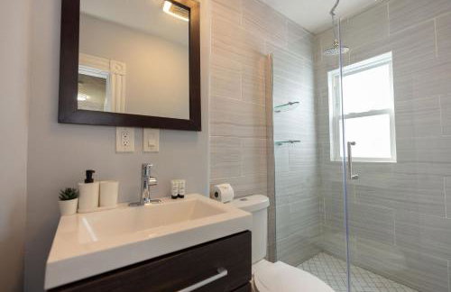 Your Home Base, Cozy 2BR - Foto 14