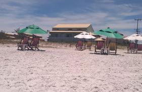 Apto Pé na Areia - Wi-Fi Gratuito - Tranquilidade à beira mar - Foto 6