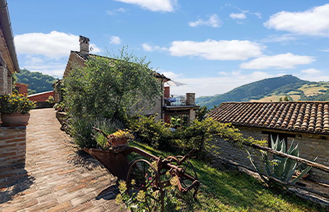 Fabulous Holiday Home With Wifi in Monte San Martino Italy - Photo 24