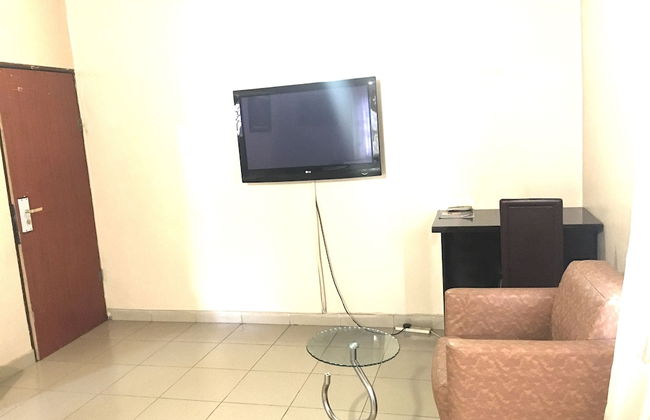 E-Apartments - Photo 8