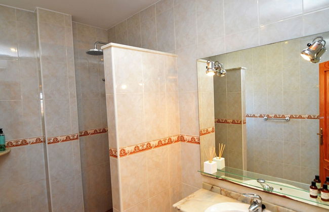 Captivating Villa in Rojales With Swimming Pool - Foto 16