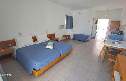 Pefkos Crystal Bay SELF-CATERED Studios and Apartments - Foto 17