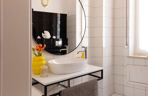 Henry's House luxury urban apartament - Photo 18