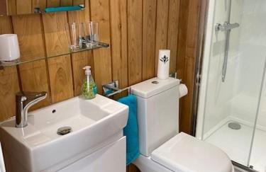 THE LODGE Touch of the Alps in West Sussex - Foto 21