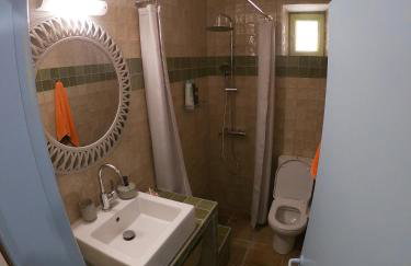 KIVERI 1876 traditional seafront cottage - Photo 20