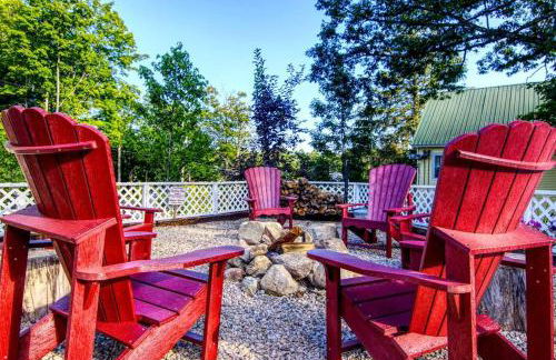 Main House - 3 Story 5 Bed 3 Bath Private Deck Courtyard Pet Friendly fee applies - Photo 49