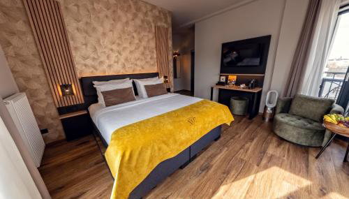 Residency NO7 - Photo 2