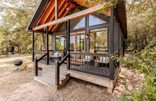 Modern Farmstay Cabin with Friendly Animals, Pond Views & Nature Trails Near Cedar Creek, Texas - Photo 1