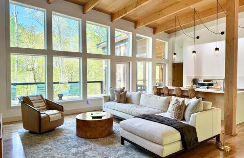 The Hollow House - Foto 1