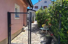 St Anthony's House with Parking - Foto 18