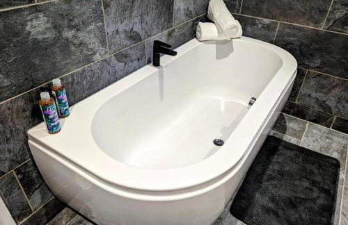 Country Lodge Retreat - Photo 23