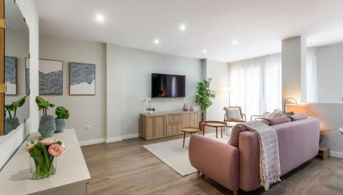 Acogedor Apartamento de diseño en Centro de Novelda y Cerca de Alicante - Foto 2