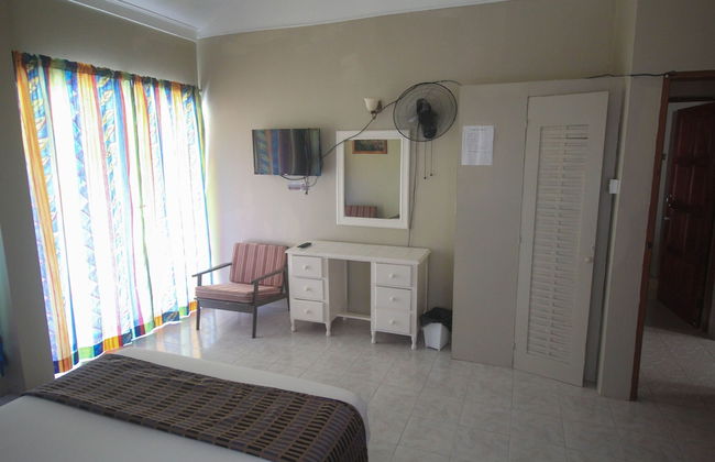 Moon Rooms at Moonrise Villa - Photo 37