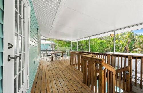 Isla Living, 3 Bed, Canal, Pool - Foto 12