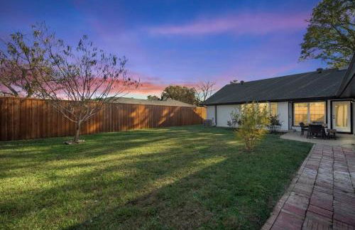 Charming 5BD-3BA in the Heart of Plano -Sleeps 10 - Foto 35