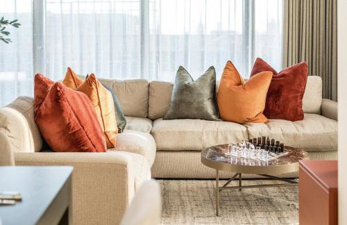 Modern 3-Bedroom Apartment near Kings Cross & Coal Drops - Photo 40