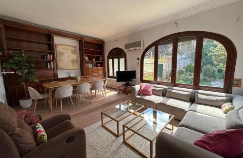 Family home with pool and garden in Tudela center - Photo 2