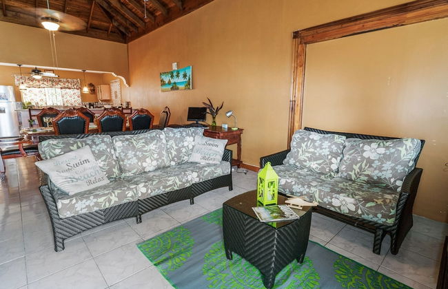 YanceyLargo-6BR Two-Story Estate w/Mountain Views by RedAwning - Foto 1