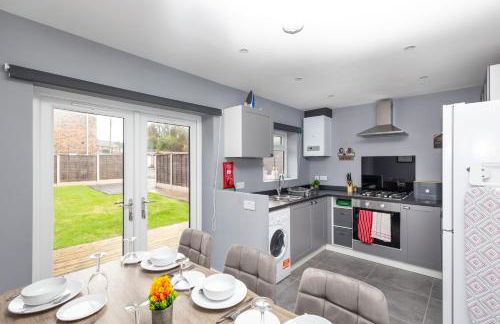 Alt-Stay Accommodation - Lofthouse, Wakefield M1 - 3 Bed En-suite With Parking - Ideal For Contractors & Long Stays - Foto 5