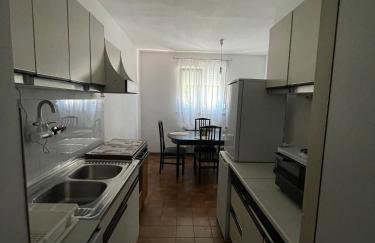 Mandic Apartment - Self check-in - Free Parking - Free WiFi - Fully Air-Conditioned - Foto 13