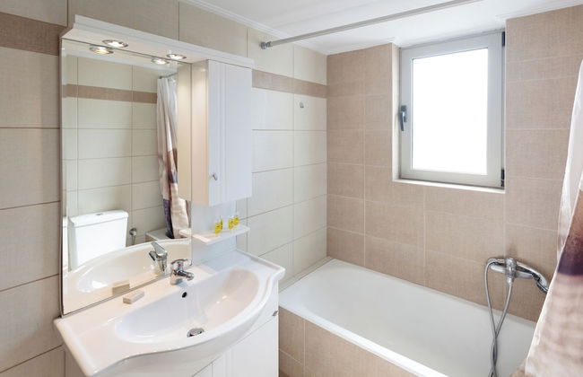 Urban Oasis with Acropolis Views by GHH - Foto 16