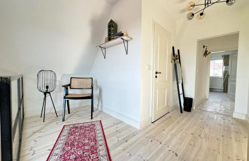 Stilvolles Haus mit Naturgarten & Weitblick - für Familien & Freunde - Foto 13