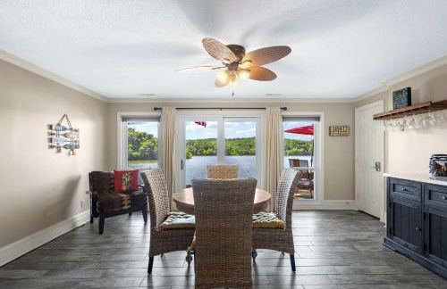 Lakeside Oasis - Room for 12 - Foto 24