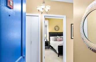 Corner Unit in the middle of it all - 99 Walkscore - Foto 49