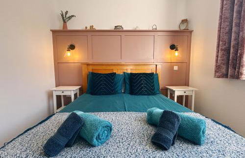 Potters Lodge - private parking & self check in - Foto 1