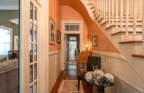 Parlor Room with Private Entrance Bathroom in a Victorian house - Foto 29