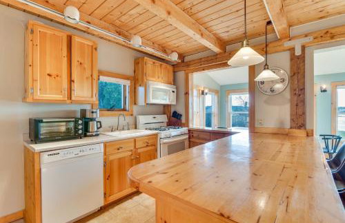 Oceanside Bass Harbor Home with Peaceful Deck! - Foto 6