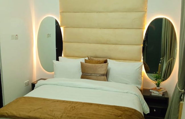 Impeccable 2-bed Apartment in Ikeja - Photo 2