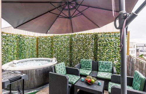 Paris au PETIT SÉSAME jacuzzi cosy Stade De France 6 personnes Wifi Terrasse Parking privé - Foto 4