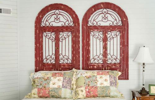 Upscale Cottage Rental for Families near Russell Creek in Greensburg, Kentucky - Foto 13