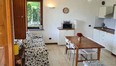 Villa Gli Ulivi - Ushuaia Apartment Lake & Garden View - Free Parking - Foto 5