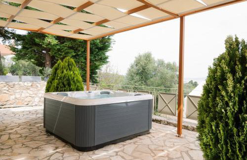 Vasilopoulos Residences - Villa Anthia with jaccuzzi & Villa Emelia with shared pool - Foto 28