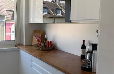 Rüttenscheid Design Apartment mit Balkon Office - Foto 18