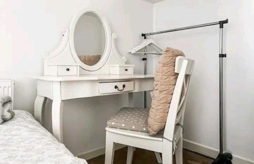 Mabon House near Zip World Tower and Bike Park Wales - Foto 21